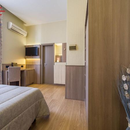 Hotel Est Piombino Kültér fotó