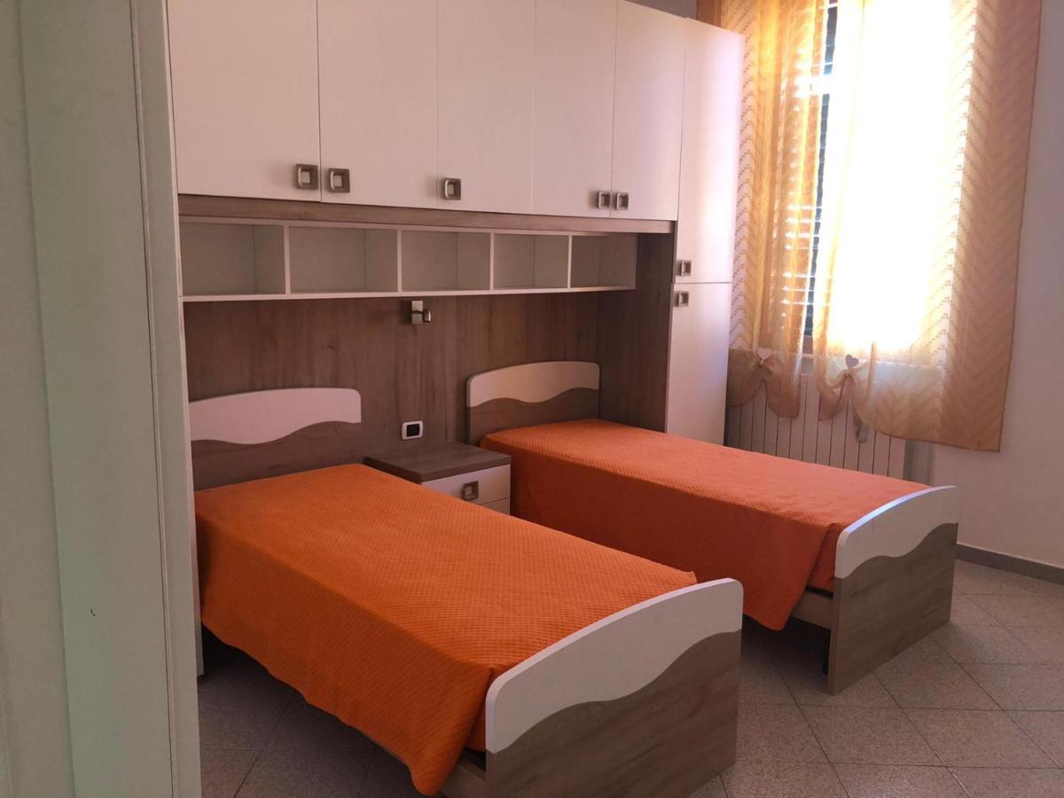 Hotel Est Piombino Kültér fotó