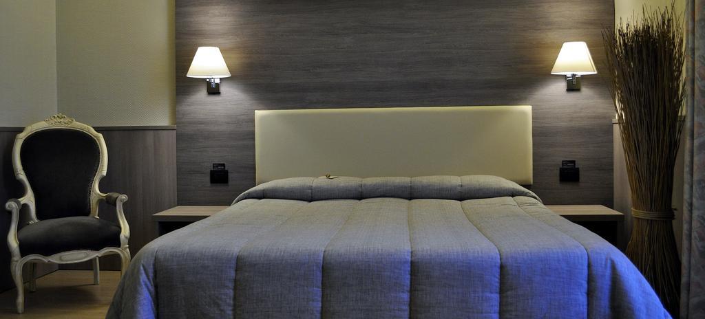 Hotel Est Piombino Kültér fotó