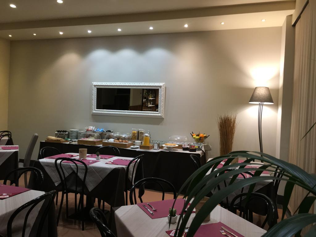 Hotel Est Piombino Kültér fotó