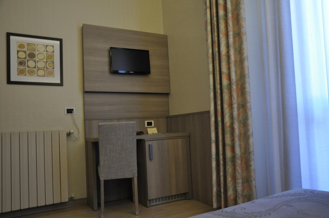 Hotel Est Piombino Kültér fotó